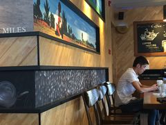 用餐区-星巴克臻选(珠海富华里店)