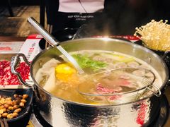 -左庭右院鲜牛肉火锅(金山万达店)