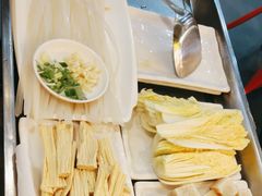 -谭家山河村铁锅炖&东北烧烤(交大店)