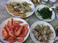 -四川小胡子海鲜(丁村万人海鲜广场店)