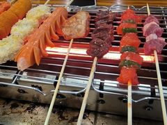 -哈尔滨小酒馆·鲜肉现穿自助烧烤(康新花园店)