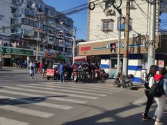 -晶牌烤鸭(延吉东路557弄小区店)