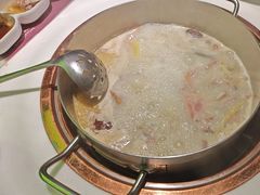-洪氏嗨捞·猪肚鸡火锅(阳光天地店)