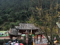 -楠柏弯休闲山庄(梨花溪店)