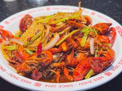 特制香辣龙虾-周姑娘不等味·牛羊肉火锅·螃蟹罗氏虾·烤鱼烤串(高邮店)