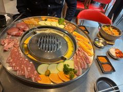 -哈哈碳都·牛肋条无限自助烤肉(台江万达店)