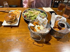 -HUZI虎滋精酿餐吧(京西大悦城店)