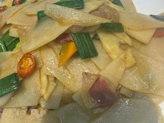 -民间瓦缸煨汤館(嵩山路店)