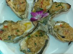 -覃记海鲜美食餐厅