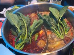 -唯爱KTV聚会餐厅(仙林东城汇店)