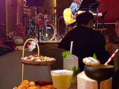 -TZ House音乐现场(来福士中心店)