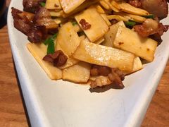 -云海肴·汽锅鸡·云南菜(天山百盛优客店)