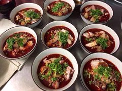 -江湖餐厅–重庆九宫格老火锅