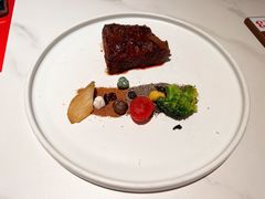 果木炉厚烤谷饲270天牛小排-赤火牛排(金狮广场店)