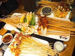 -两三事小郡肝串串香火锅(桂庙店)