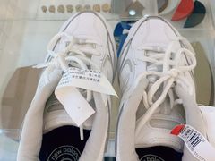 -爱革·奢品·鞋包·衣物·家居(金桥国际商业广场店)