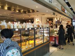 面包甜点陈列柜-BreadTalk面包新语·烘焙蛋糕(海珠丽影广场店)