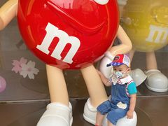 -m豆巧克力世界(上海世茂广场店)