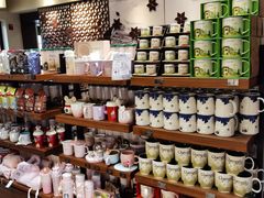 零售区-星巴克臻选(成都宽窄巷子店)