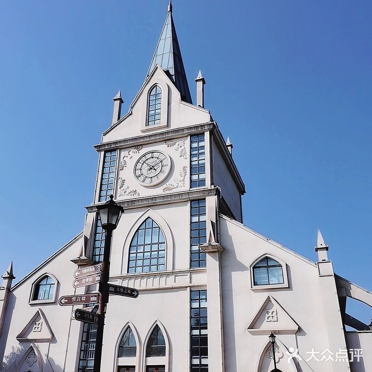 美食什么都有四季广场的花海是真的漂亮