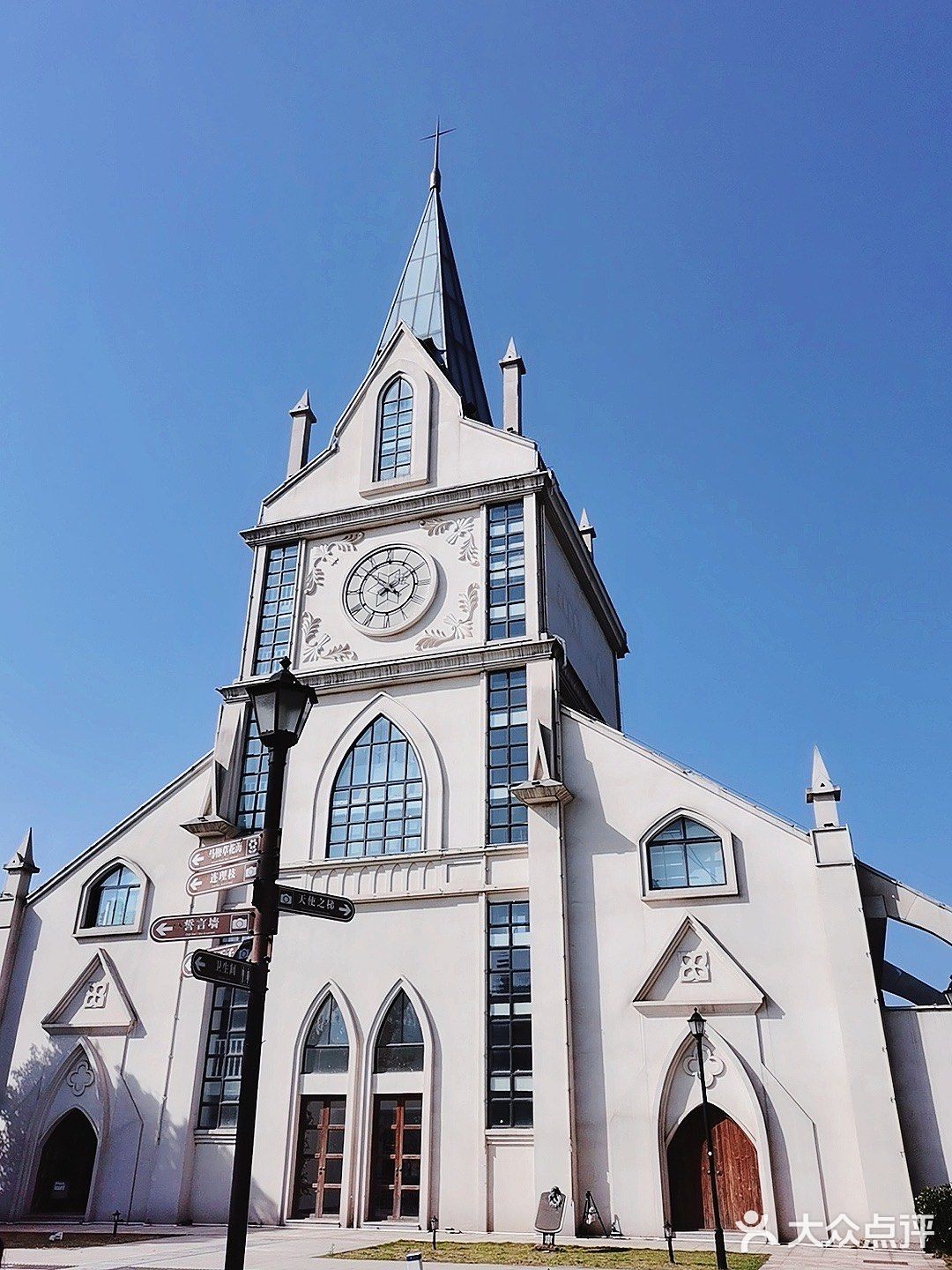 美食什么都有四季广场的花海是真的漂亮