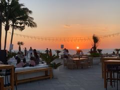 -FINNS Beach Club