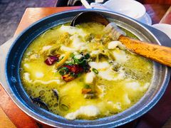 -周鱼小馆石锅酸菜鱼(活力汇店)