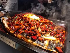 怪味烤鱼-江边城外烤全鱼(世茂广场店)