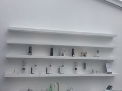 -UNI UNI(环亚凯瑟琳店)