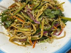 -六禾熏酱小酒馆·东北菜(海甸岛店)