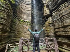 -梭布垭石林景区