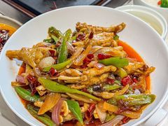 -嫩芽 ·地道重庆菜(十八梯露台夜景店)