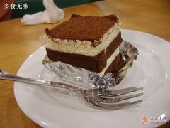 提拉米苏-萨莉亚意式餐厅(特力时尚汇店)