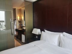 -广州天河希尔顿酒店