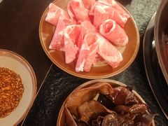 -渝井巷重庆老火锅(沈阳吉祥店)