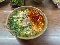 猪肘汤面-亮亮面馆(经六路店)