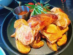 -DEEP·深美式餐吧(五棵松华熙LIVE店)