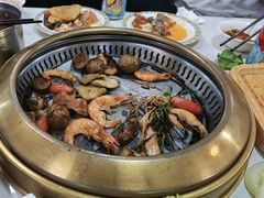-布罗城堡自助烧烤(鸿通城购物中心店)