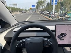 -TESLA 特斯拉(北京颐堤港体验店)