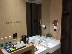 -乔治莫兰迪酒店(济南解放路山东大学店)