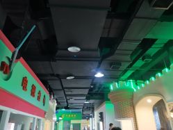 -成都星期8小镇(江宁南路店)