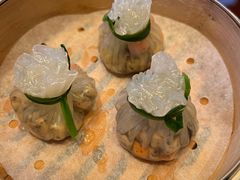 黑松露晶莹黑蒜石榴饺-丽思卡尔顿酒店-天泰轩中餐厅(大沽北路店)