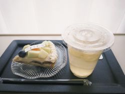 -童谣里医疗级月子中心(独栋湖景店)