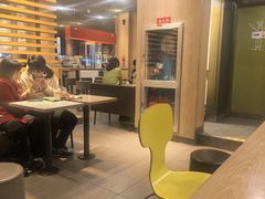 -麦当劳(杭州西湖银泰百货店)