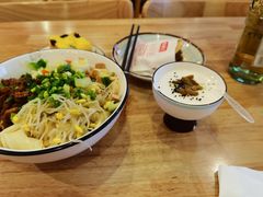 自制酸奶-秦䩊会·陕西biangbiang面(畹町路店)
