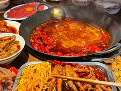 -萍姐火锅·公路夜市(武汉首店)