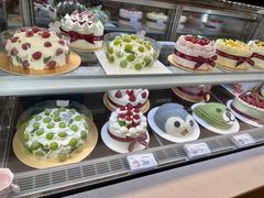 -花花卷卷·鲜食蛋糕(静安久光百货店)