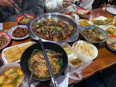 -爆炸头阿姨小四川正宗川味小吃(无任何分店)