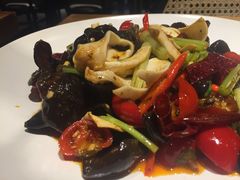 彭师火爆黄喉-十三式重庆江湖菜(金茂览秀城店)