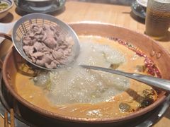 -洱火云南酸菜牛肉火锅(石景山当代商城店)